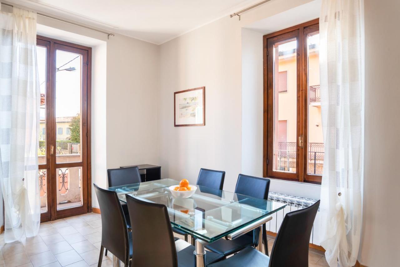Le Tre Ninfee Di Pusiano! Free Parking Apartment Bagian luar foto