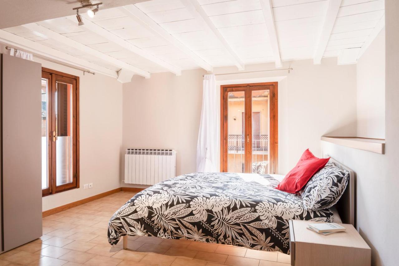 Le Tre Ninfee Di Pusiano! Free Parking Apartment Bagian luar foto